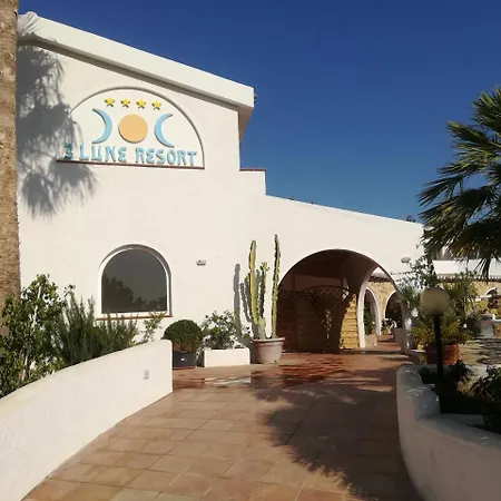 Tre Lune מלון 3*